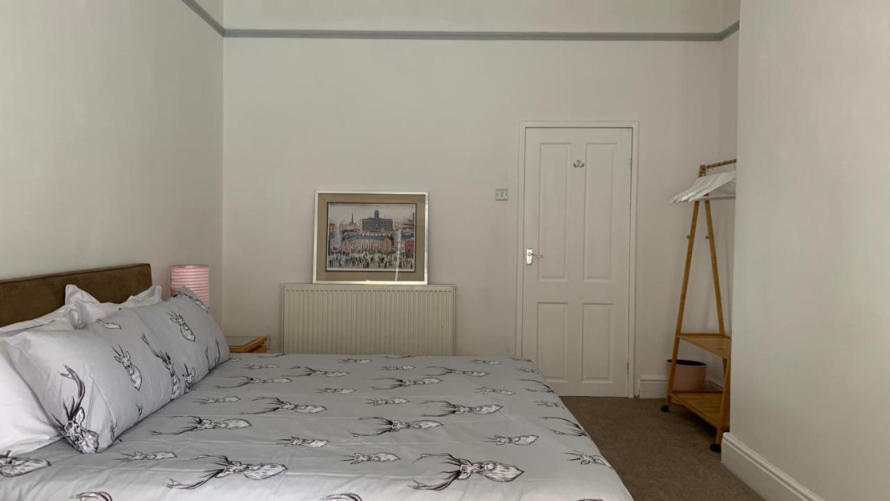 Вилла Spacious With Spectacular Views And Private Garden Бакстон Экстерьер фото